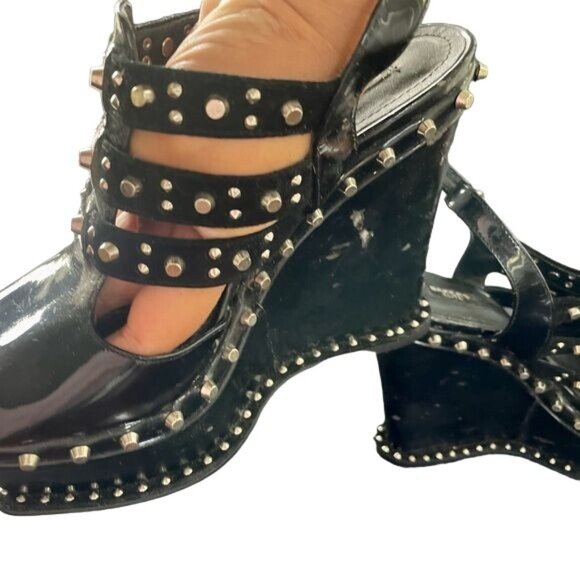 Bakers Elite Platform Black shoes with Studs size 6. - Picture 7 of 9